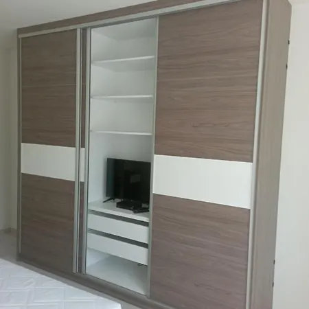 Thaly 5/1 Apartament Debreczyn